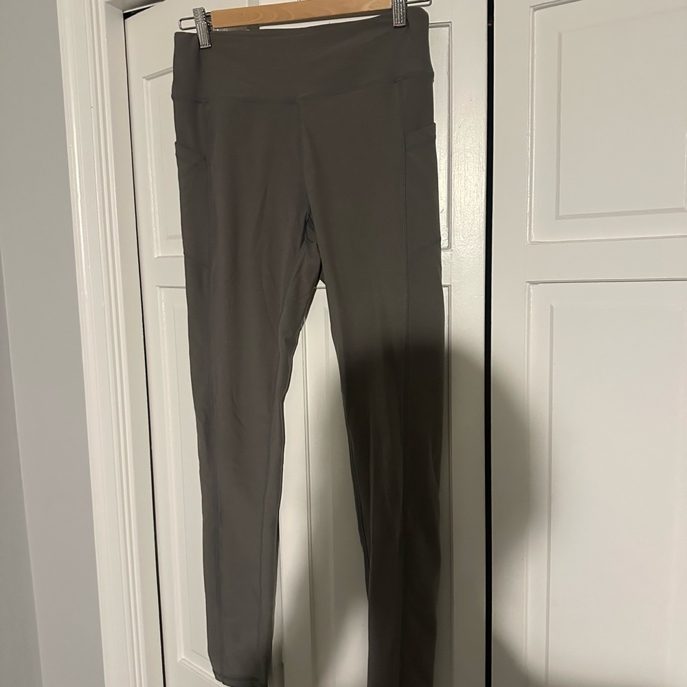 Wolven Taupe High-Waisted Leggings - Picture 5 of 8
